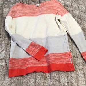 Light weight sweater striped